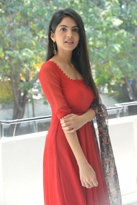 Misha Narang Photos